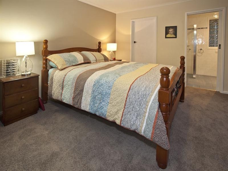 5 Coonawarra Drive, Vermont South VIC 3133