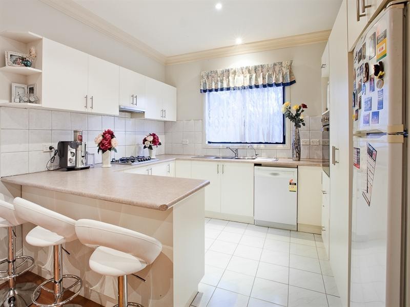 28 Seaview Crescent, Mulgrave VIC 3170