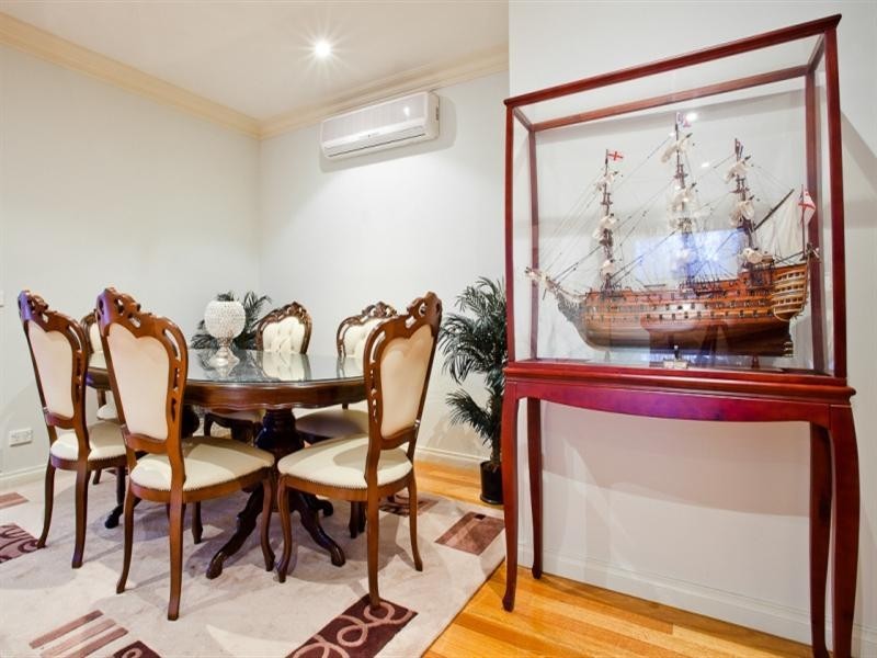 28 Seaview Crescent, Mulgrave VIC 3170