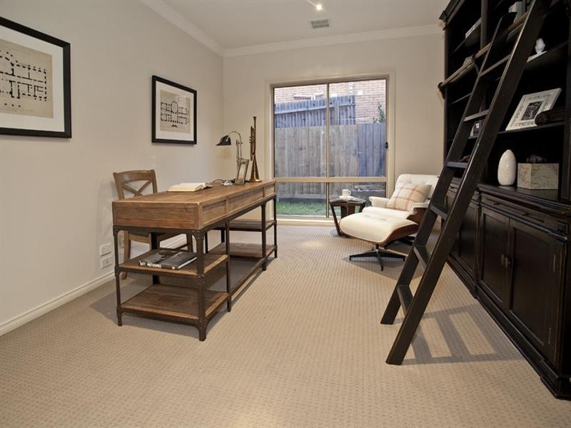 36 Golden Grove, Glen Waverley VIC 3150