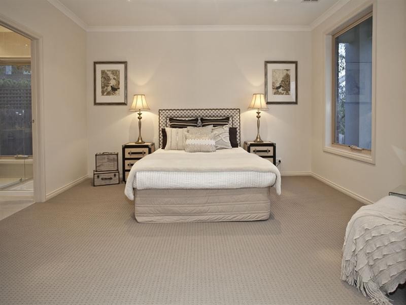 36 Golden Grove, Glen Waverley VIC 3150