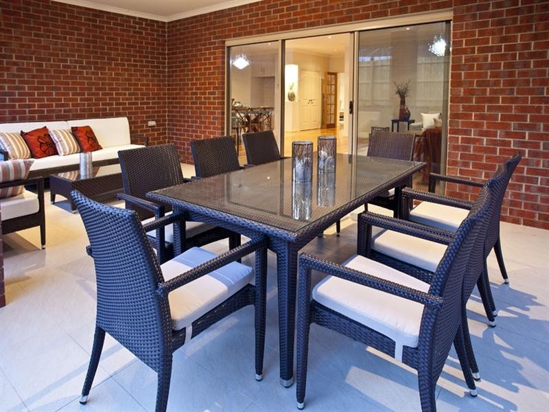 36 Golden Grove, Glen Waverley VIC 3150