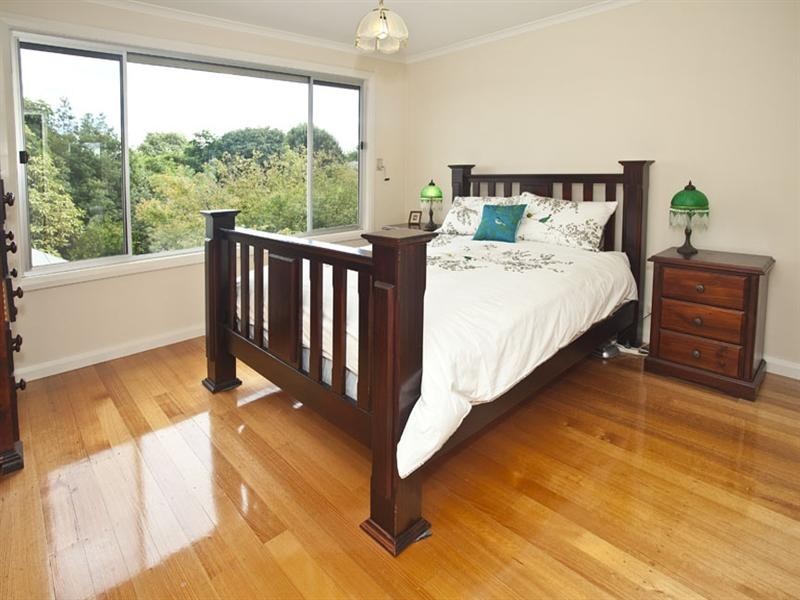 13 Merrick Crescent, Glen Waverley VIC 3150