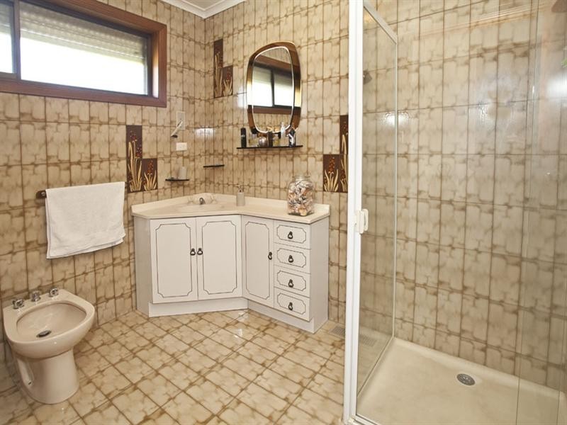 3 Samantha Close, Wheelers Hill VIC 3150