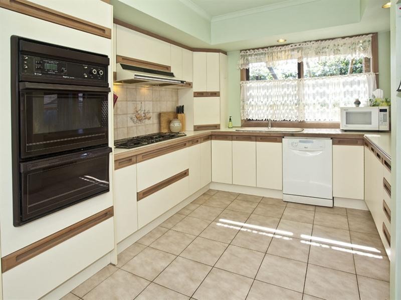 20 Plymouth Street, Glen Waverley VIC 3150