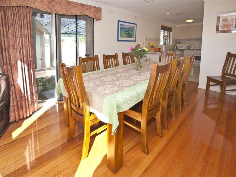 1/1 Dover Court, Mulgrave VIC 3170