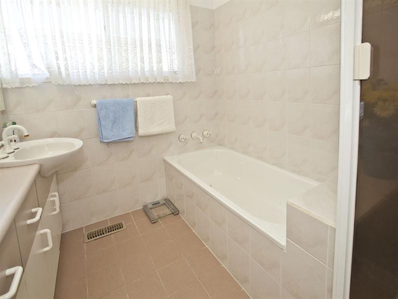 1/1 Dover Court, Mulgrave VIC 3170