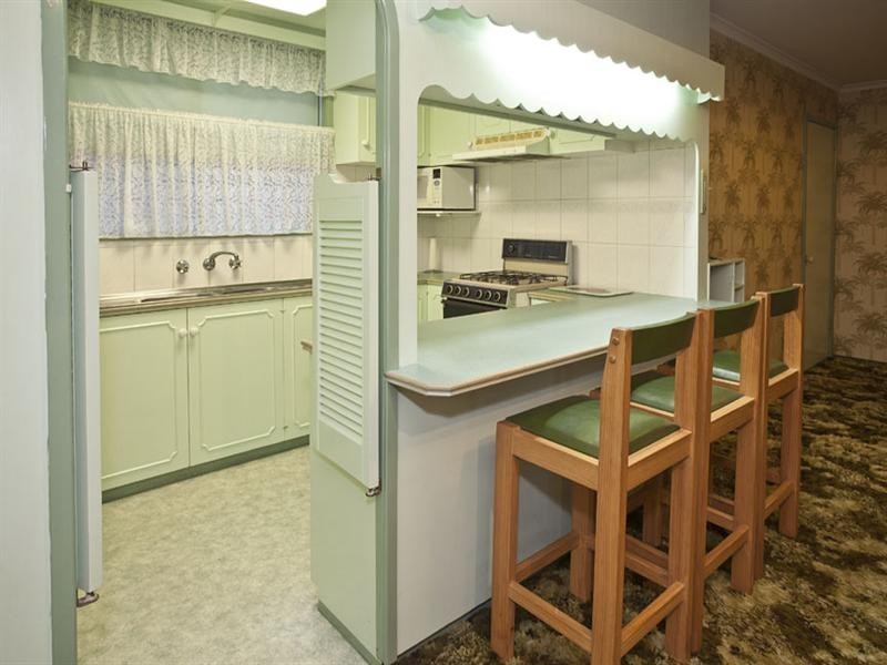 65 Winmalee Drive, Glen Waverley VIC 3150