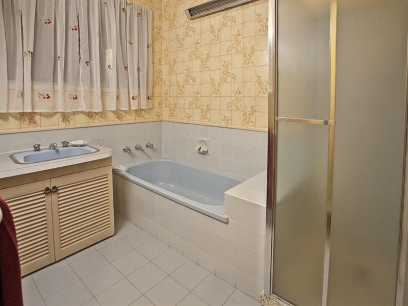 65 Winmalee Drive, Glen Waverley VIC 3150