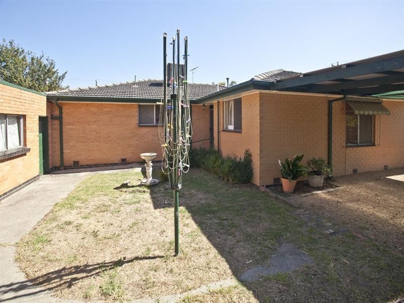 6 Bingley Avenue, Notting Hill VIC 3168