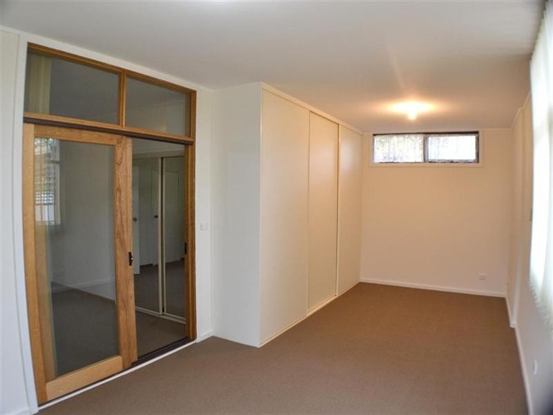 881 High Street Road, Glen Waverley VIC 3150