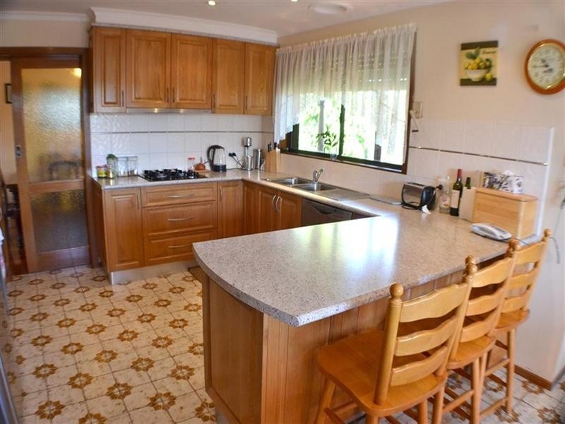 33 Bradstreet Road, Mount Waverley VIC 3149