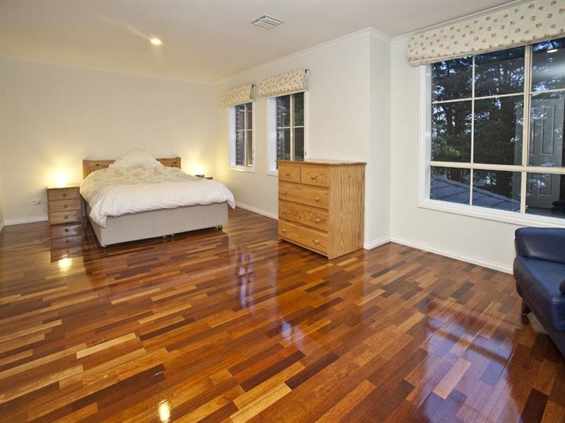 2 The Grove, Glen Waverley VIC 3150