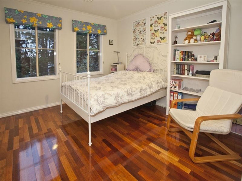 2 The Grove, Glen Waverley VIC 3150