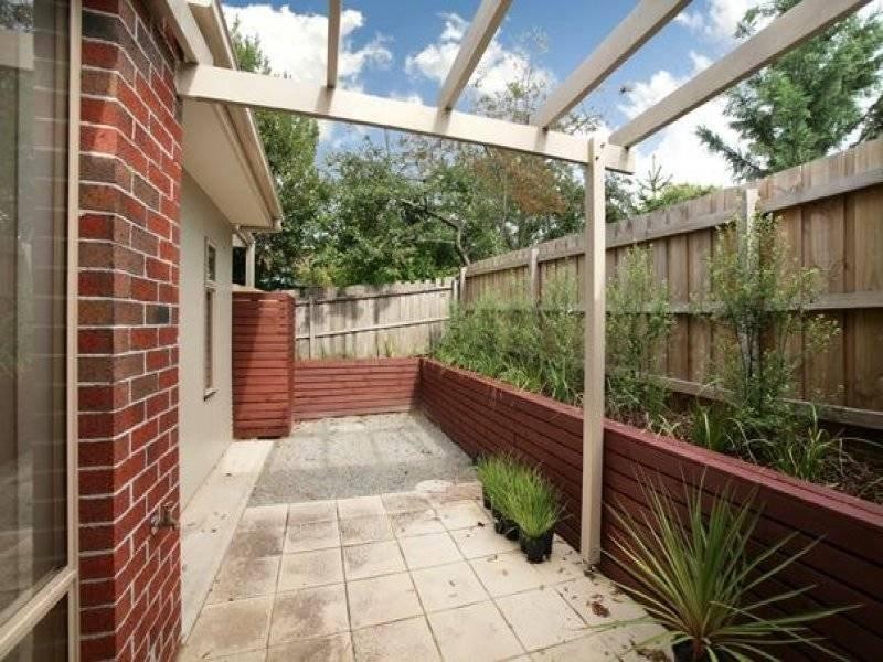 2 Daniel Street, Burwood VIC 3125