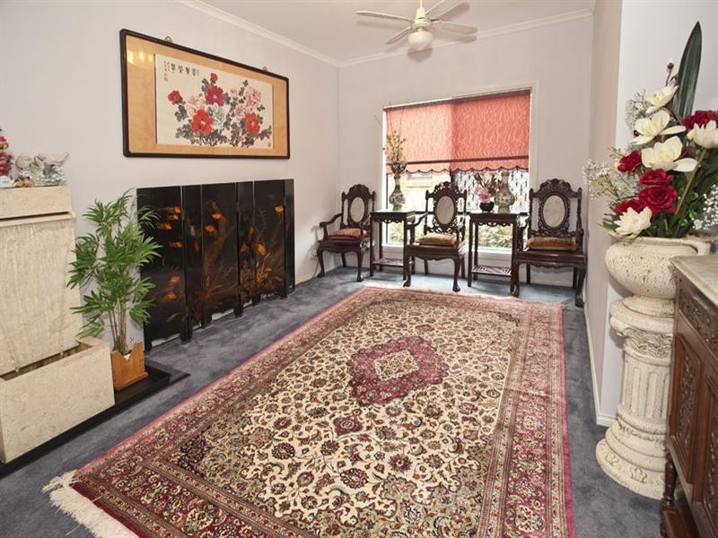 28 Georgette Crescent, Endeavour Hills VIC 3802