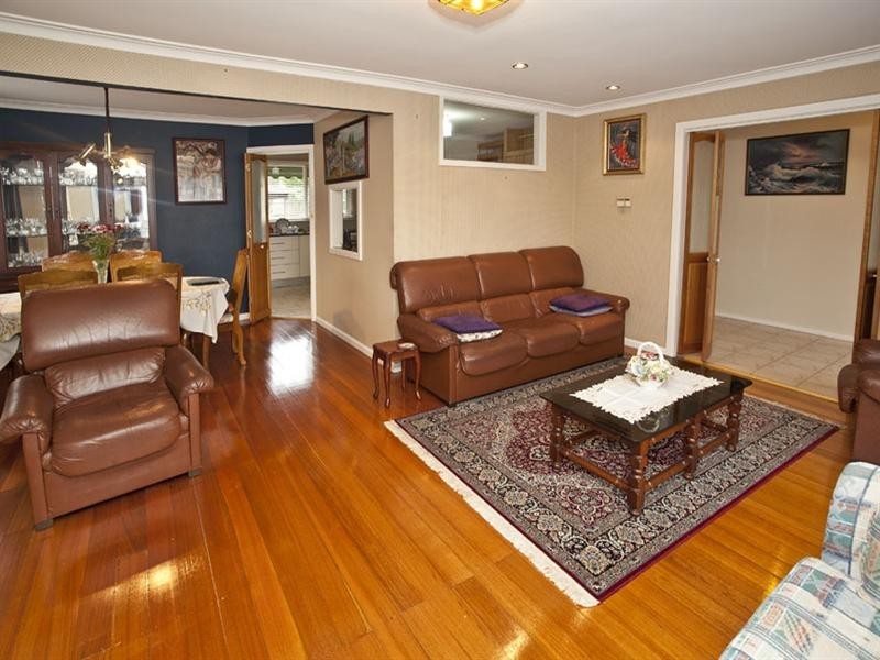 9 Crocus Crescent, Glen Waverley VIC 3150