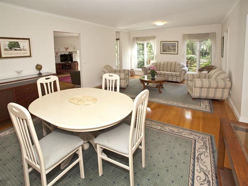 2A Marbray Drive, Glen Waverley VIC 3150