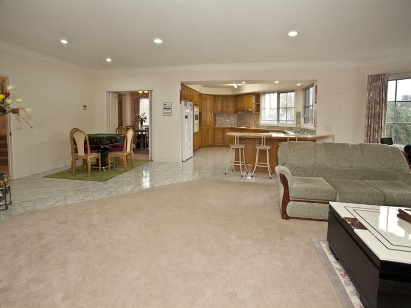 131 Hawthorn Road, Forest Hill VIC 3131