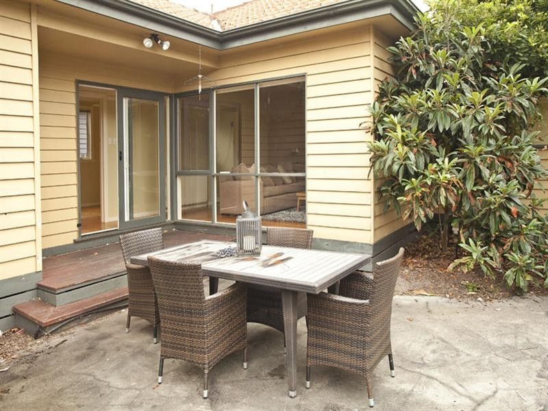 15 Joyce Avenue, Oakleigh South VIC 3167