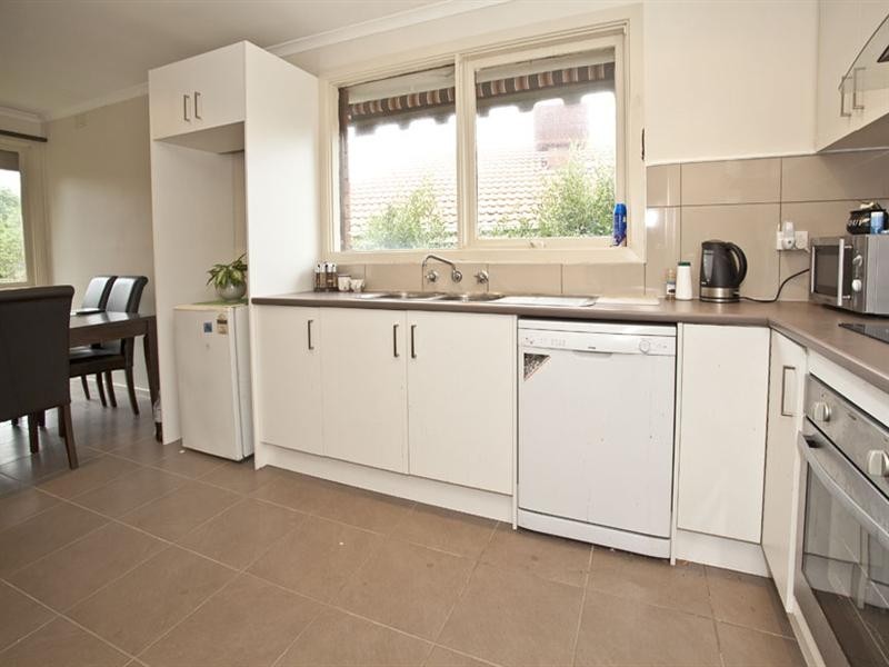 2 Jacksons Road, Noble Park North VIC 3174