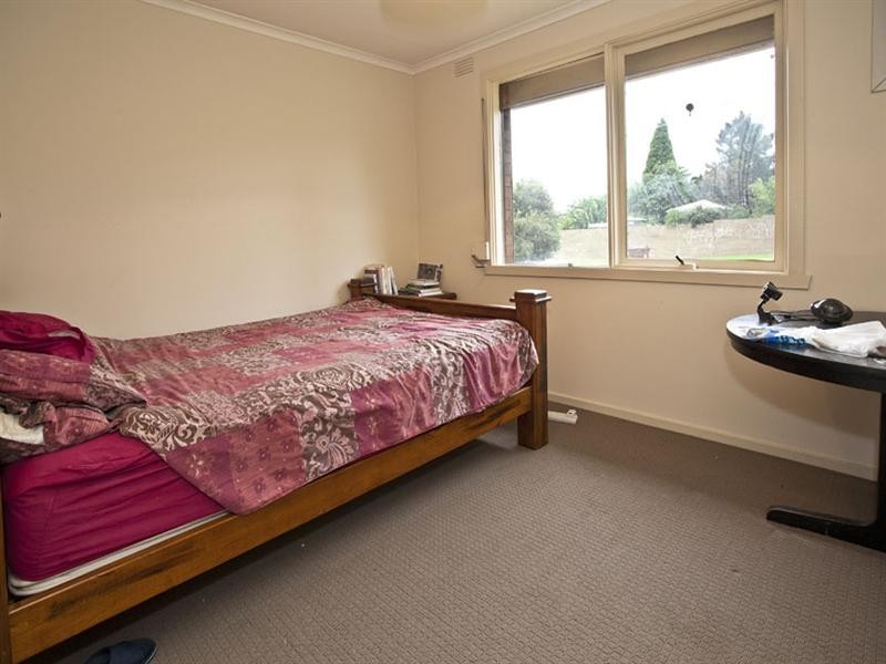 2 Jacksons Road, Noble Park North VIC 3174