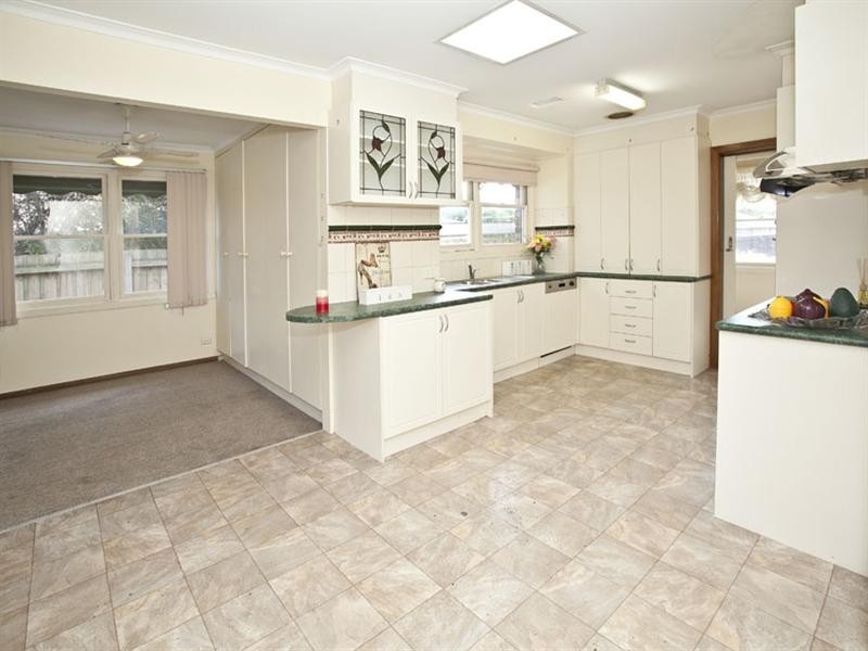 14 Baroda Avenue, Glen Waverley VIC 3150