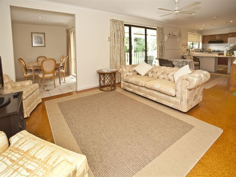 5 Pineview Close, Wheelers Hill VIC 3150