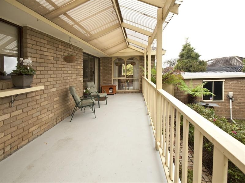 5 Pineview Close, Wheelers Hill VIC 3150