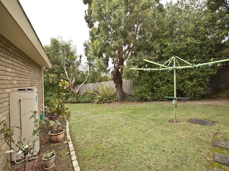 5 Pineview Close, Wheelers Hill VIC 3150