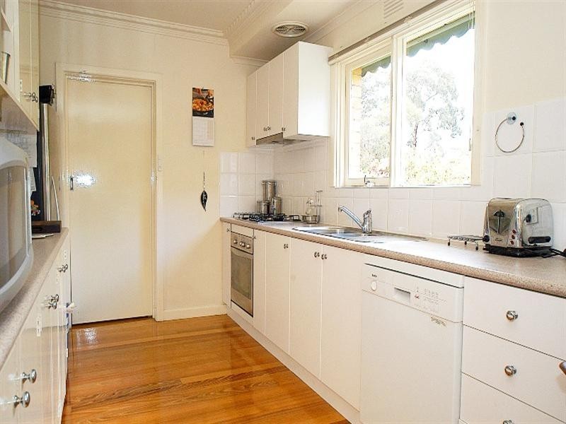 10 Marbray Drive, Glen Waverley VIC 3150