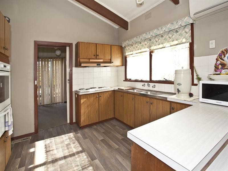 9 Minerva Crescent, Vermont South VIC 3133