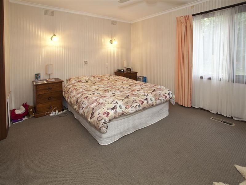 9 Minerva Crescent, Vermont South VIC 3133