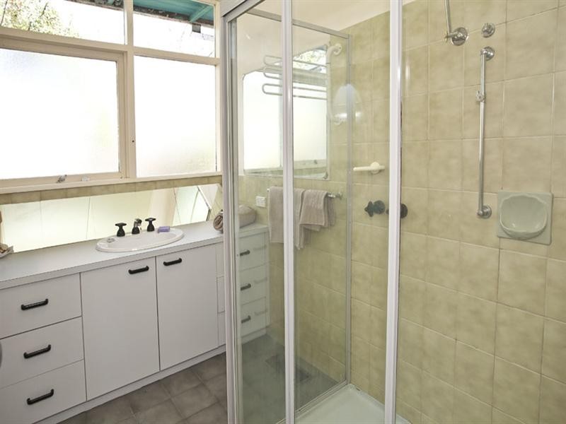 9 Fiander Avenue, Glen Waverley VIC 3150