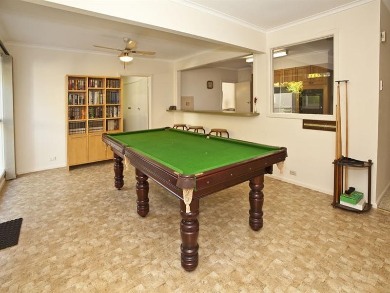 43 Grantley Drive, Glen Waverley VIC 3150