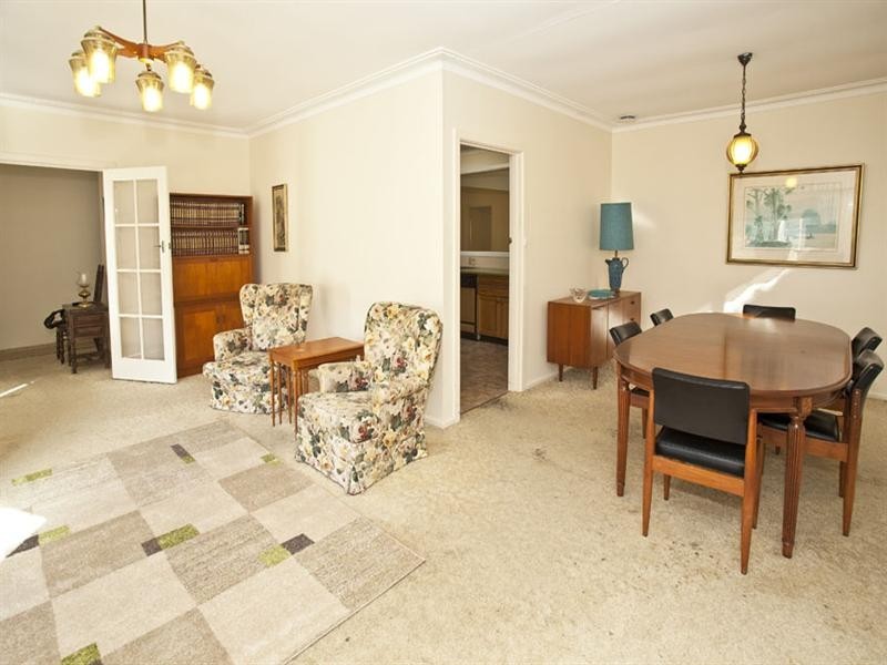 43 Grantley Drive, Glen Waverley VIC 3150