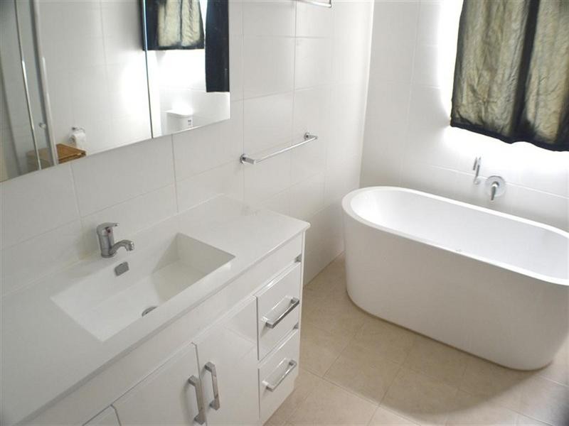 1/10 Westerfield Drive, Notting Hill VIC 3168