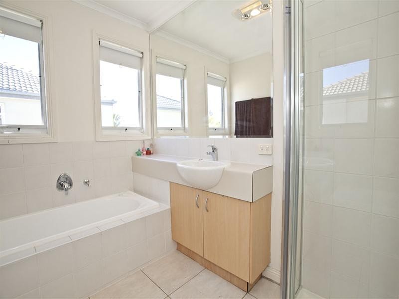 89 Sovereign Manors Crescent, Rowville VIC 3178