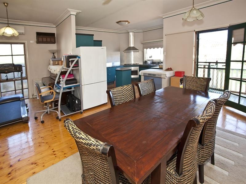 27 Mount Street, Glen Waverley VIC 3150