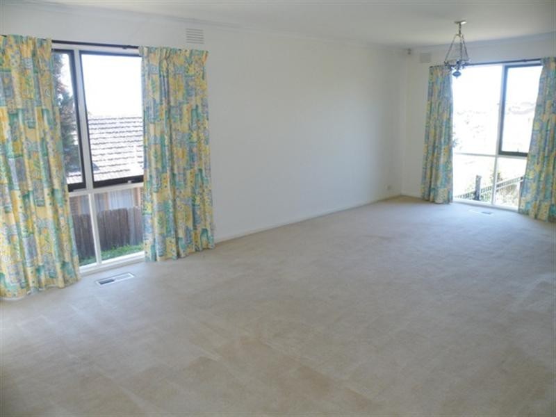 12 Erskine Crescent, Wheelers Hill VIC 3150