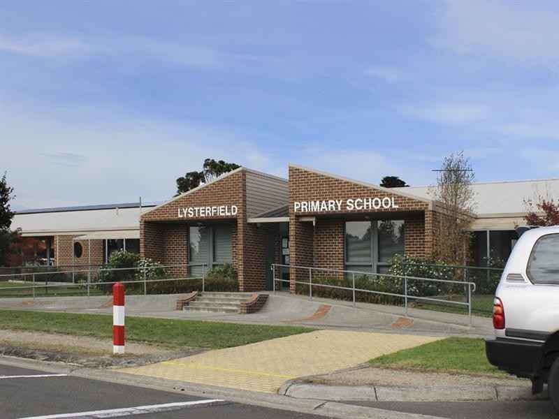 9 Clayden Rise, Lysterfield VIC 3156