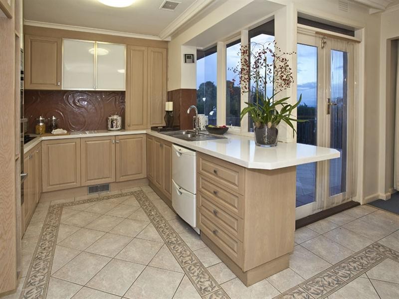 5 Skye Court, Glen Waverley VIC 3150