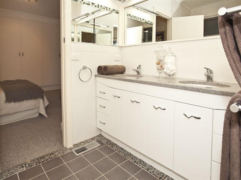 5 Skye Court, Glen Waverley VIC 3150