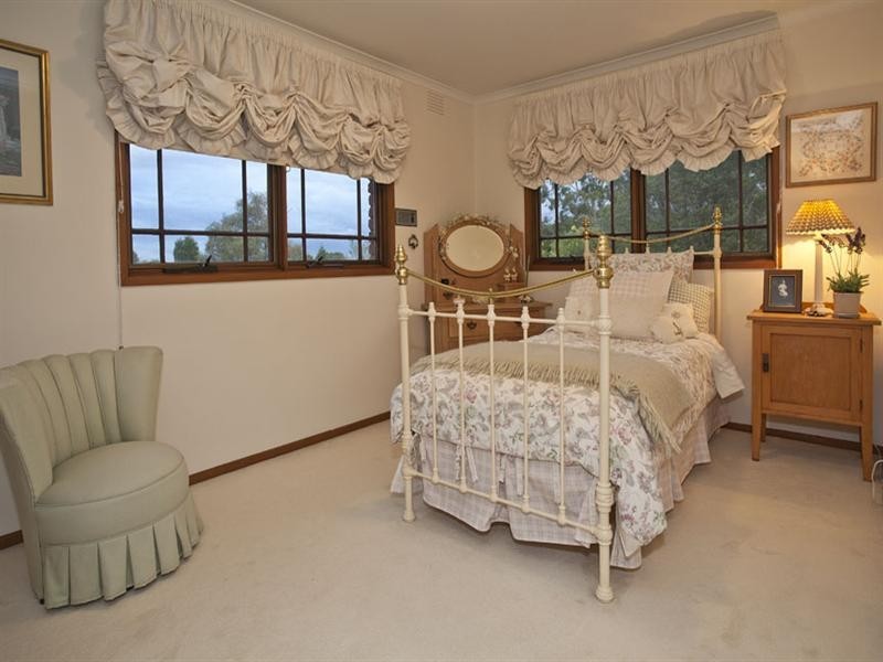 46 Alex Avenue, Wheelers Hill VIC 3150