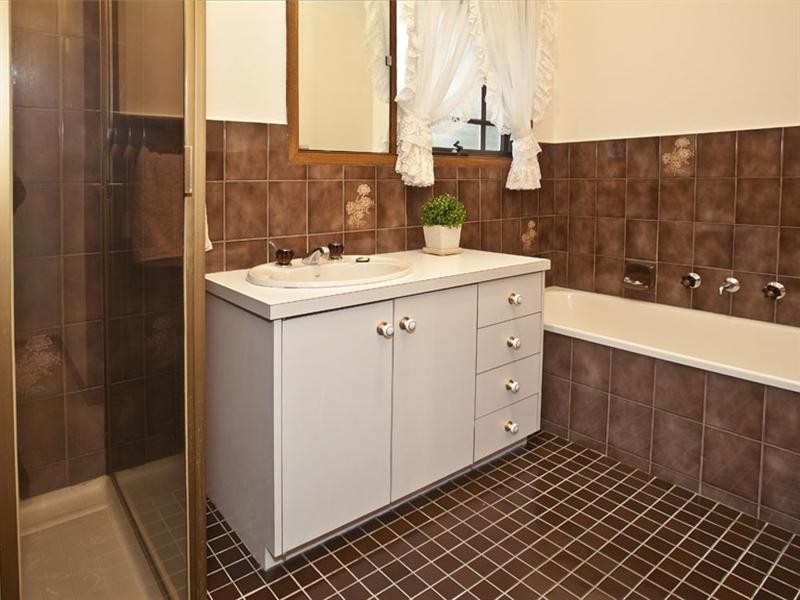 46 Alex Avenue, Wheelers Hill VIC 3150