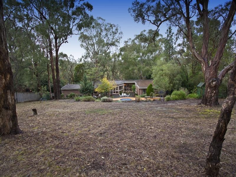 5 Whitefriars Way, Donvale VIC 3111