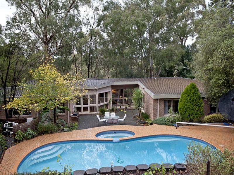 5 Whitefriars Way, Donvale VIC 3111