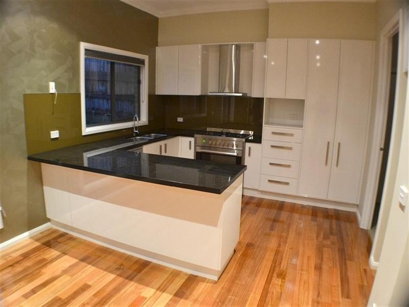 2/30 White Street, Mount Waverley VIC 3149