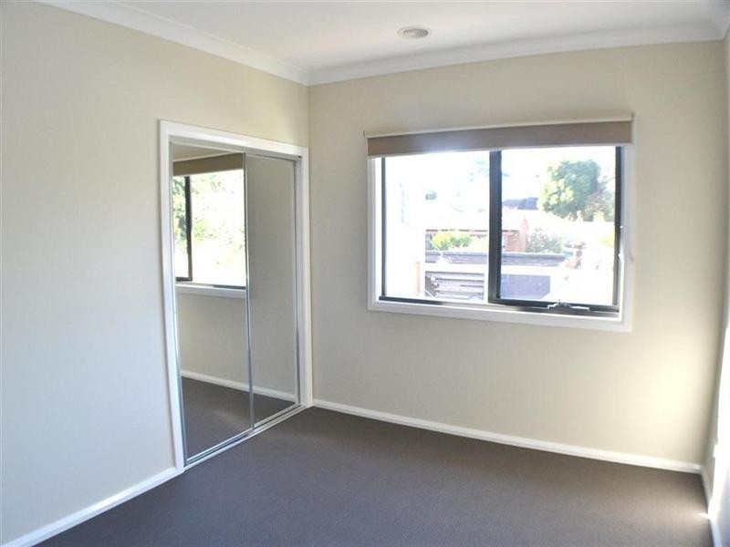 2/30 White Street, Mount Waverley VIC 3149