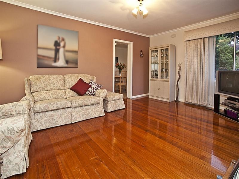 13 Johnson Drive, Glen Waverley VIC 3150